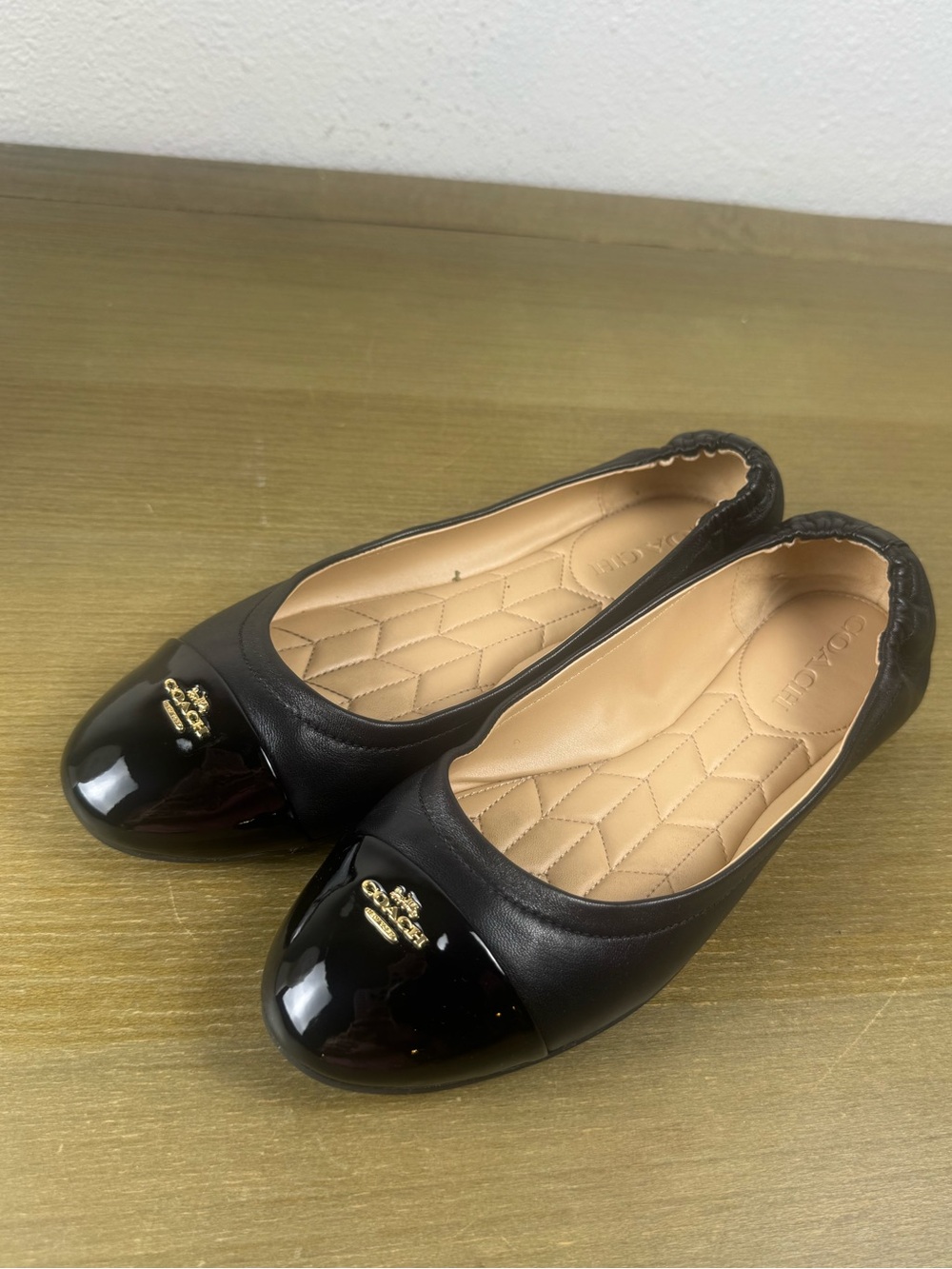 COACH Bonnie FG2541 Black Leather Patent Cap Toe Ballet Flats Women’s 8.5B